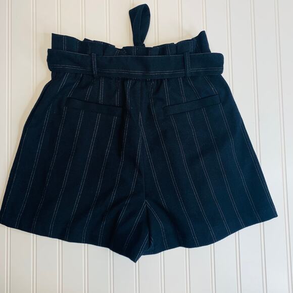 Leith Blue Pinstripe Paperbag Waist Shorts Sz Small - Picture 5 of 5